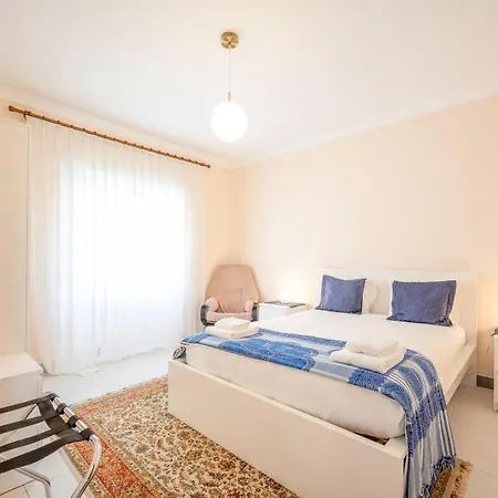 Guestready - Floral Ericeira